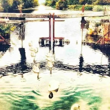 Newly Renovated 4 Bedroom House In Feriehus